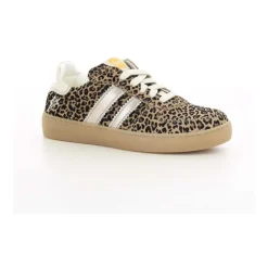 Braune Kinderschuhe