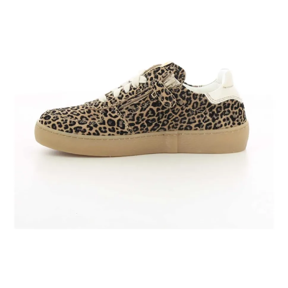 Braune Kinderschuhe