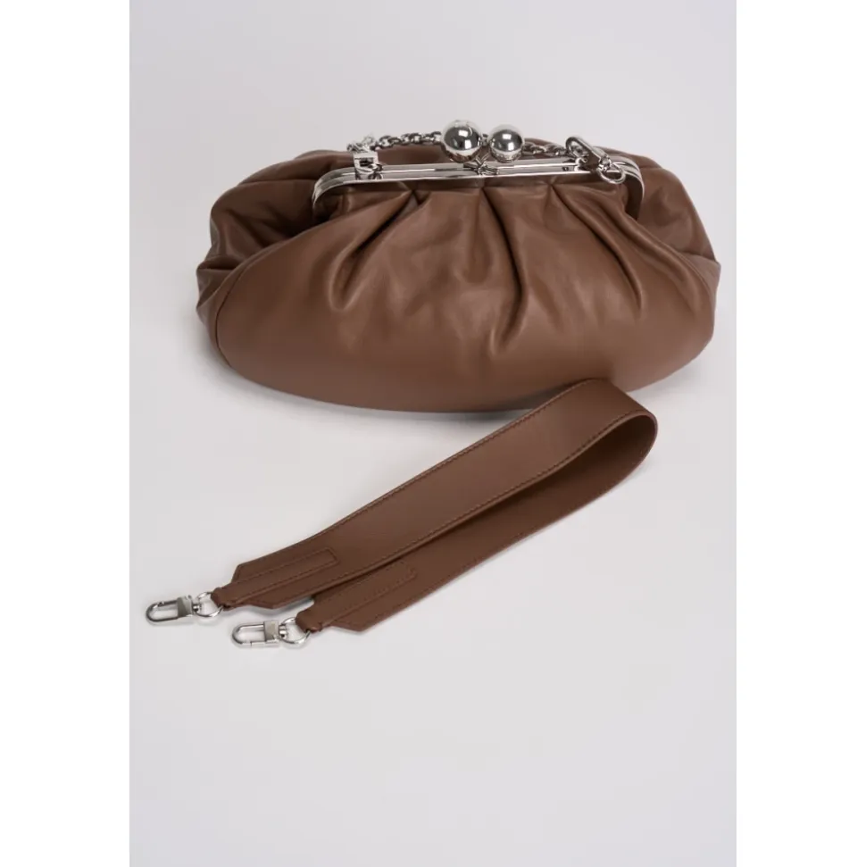 Braune Lederschultertasche mit Kettenriemen