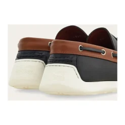 Braune Mokassin-Schuhe mit Schleife