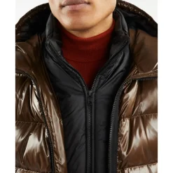 Braune Pufferjacke mit Kapuze