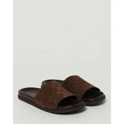 Braune Riemchensandalen mit Schnalle