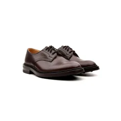 Braune Schnürschuhe
