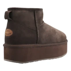 Braune Winterstiefel