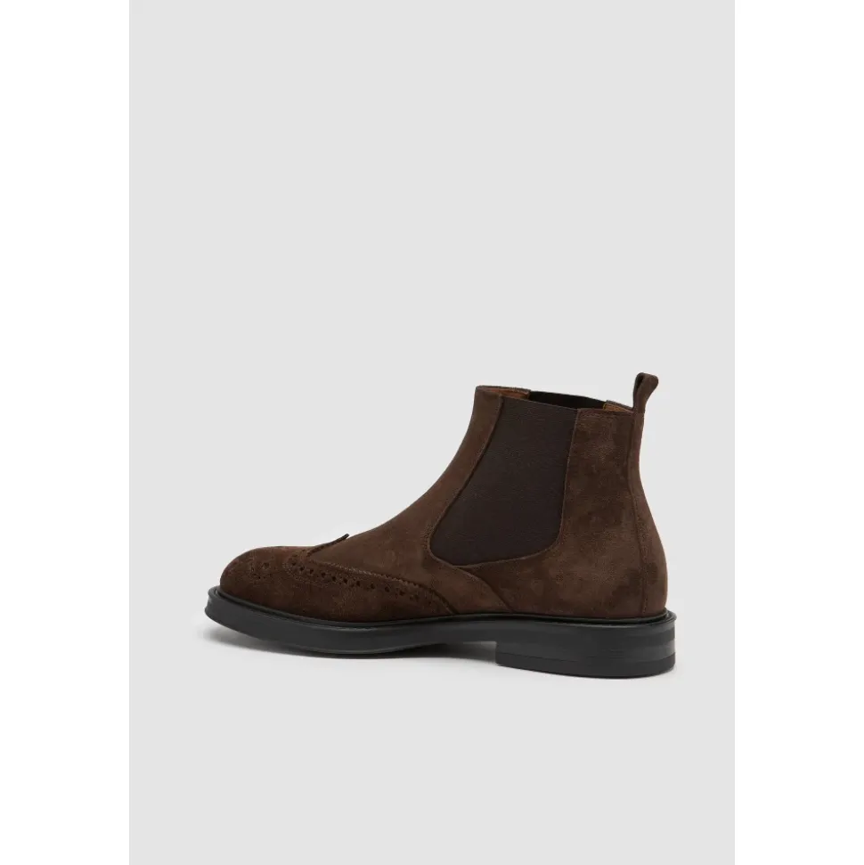 Brauner Wildleder Chelsea Boot mit Perforiertem Detail