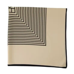 Centered Monogram Schal