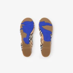 Check Fawn Ballerinas
