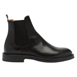 Chelsea Boot