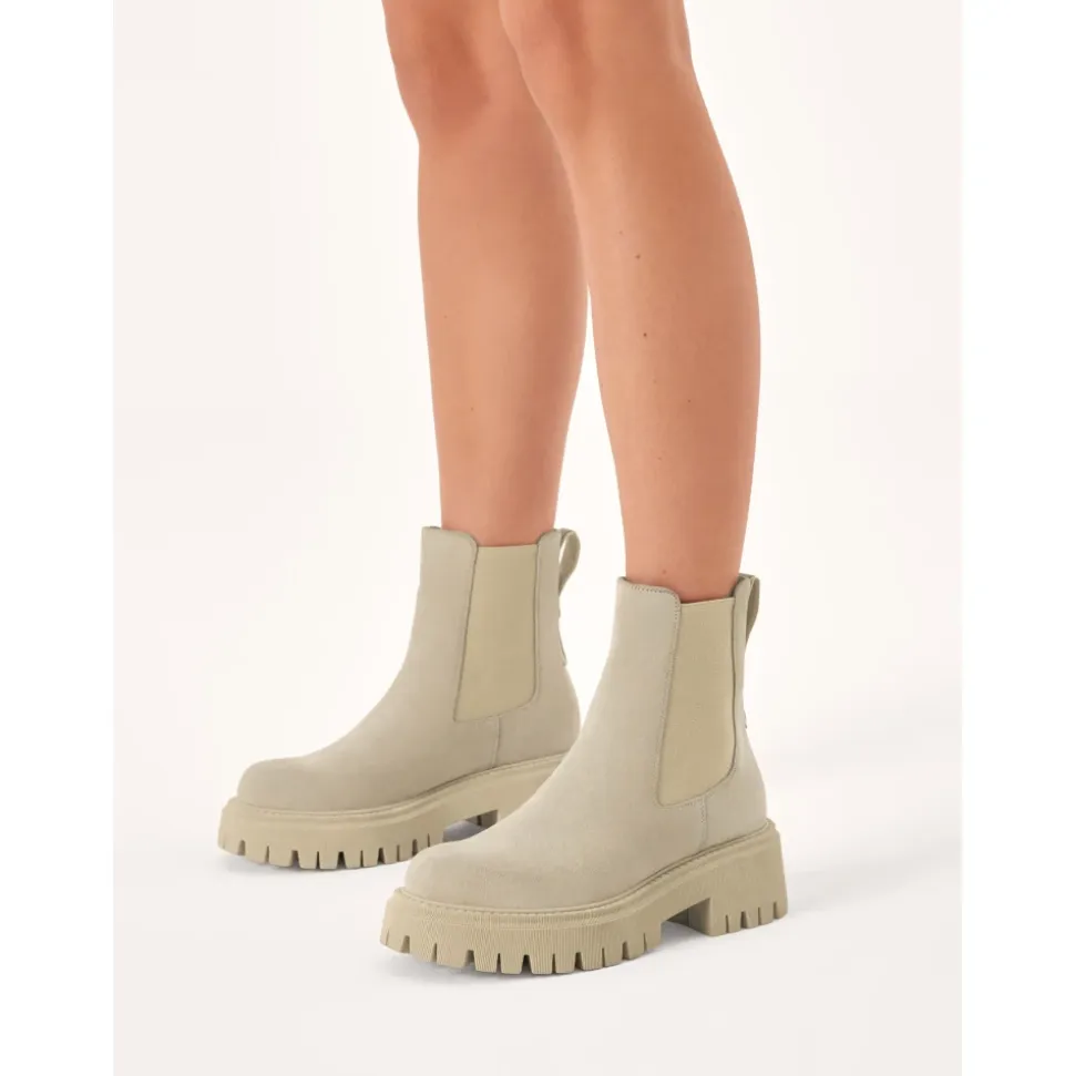 Chelsea Slip-on Stiefel mit Trefoil Sohle