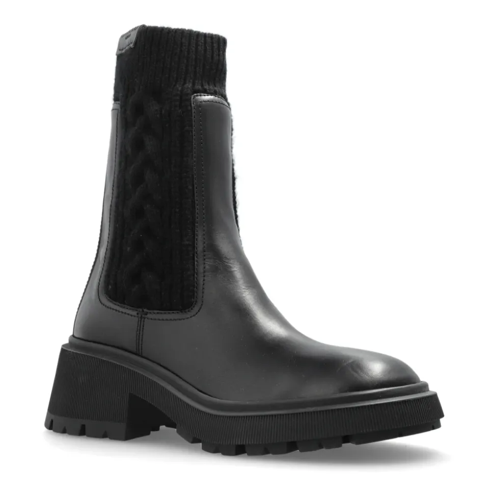 Chelsea Stiefel Tamia