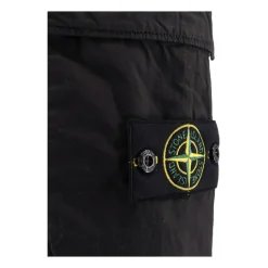 Chino-Hose mit regulärer Passform, Taschen und Kompass-Patch