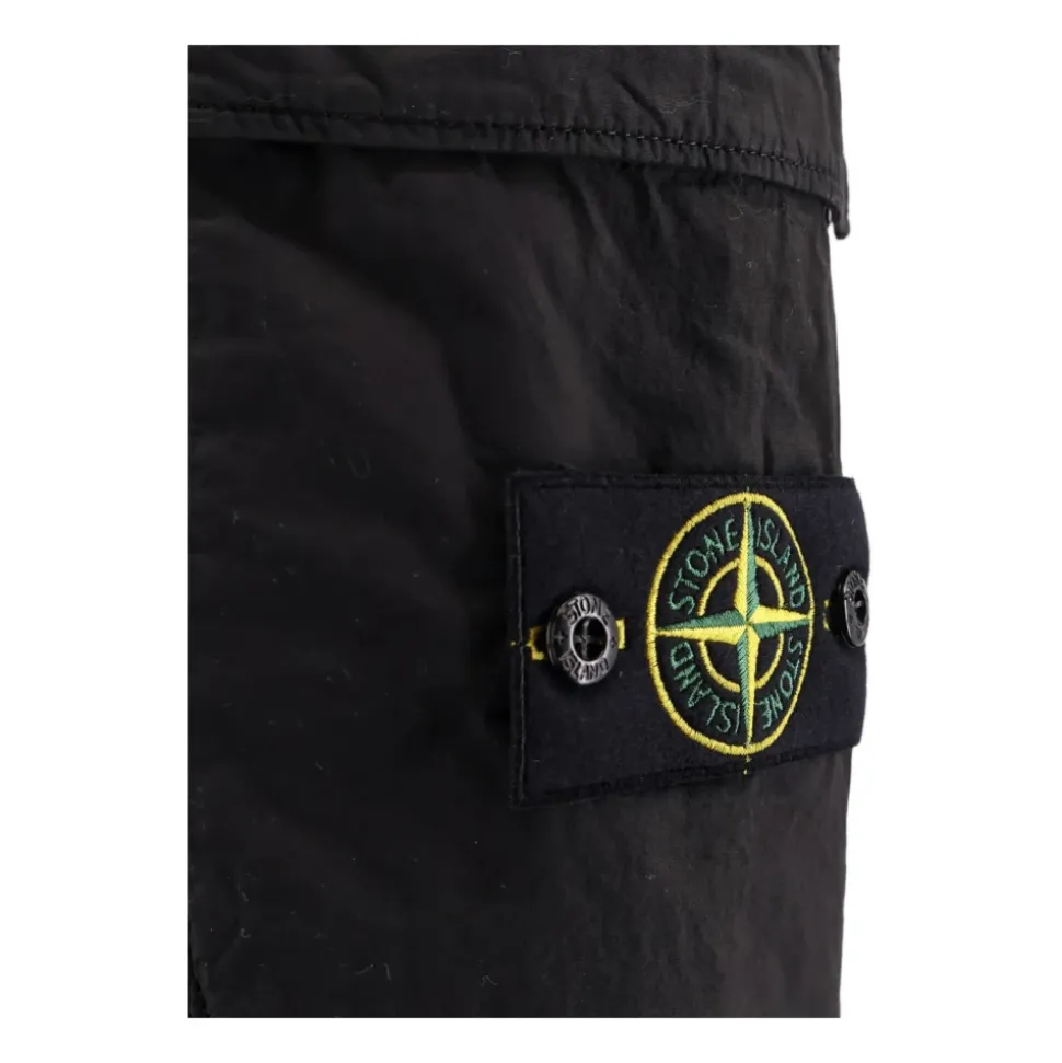 Chino-Hose mit regulärer Passform, Taschen und Kompass-Patch