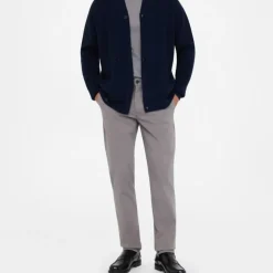 Chinos