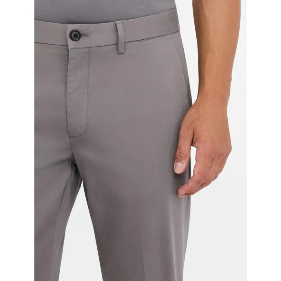 Chinos