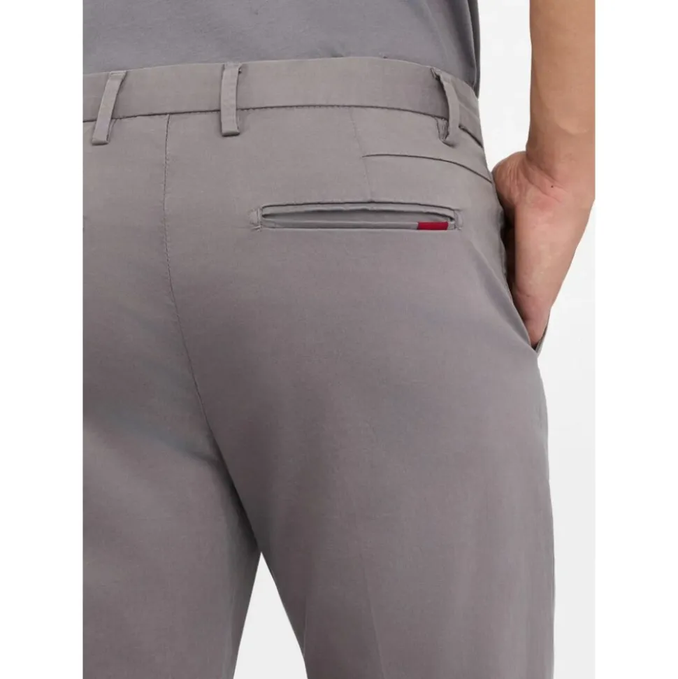 Chinos