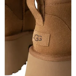 Classic Ultra Mini New Heights Stiefel Chestnut