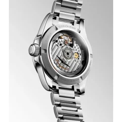 Conquest 34 Automatic
