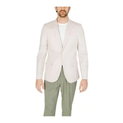 Cremefarbener Baumwollanzug Blazer Modell