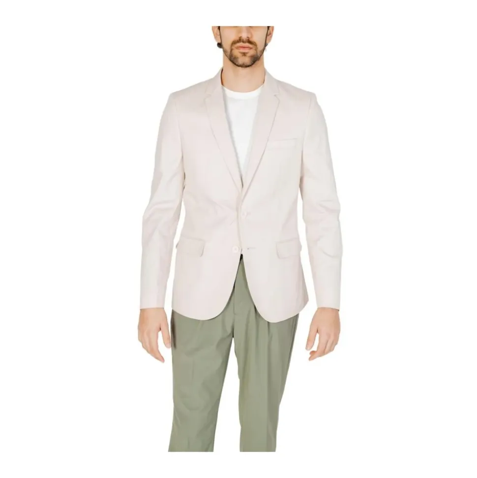 Cremefarbener Baumwollanzug Blazer Modell