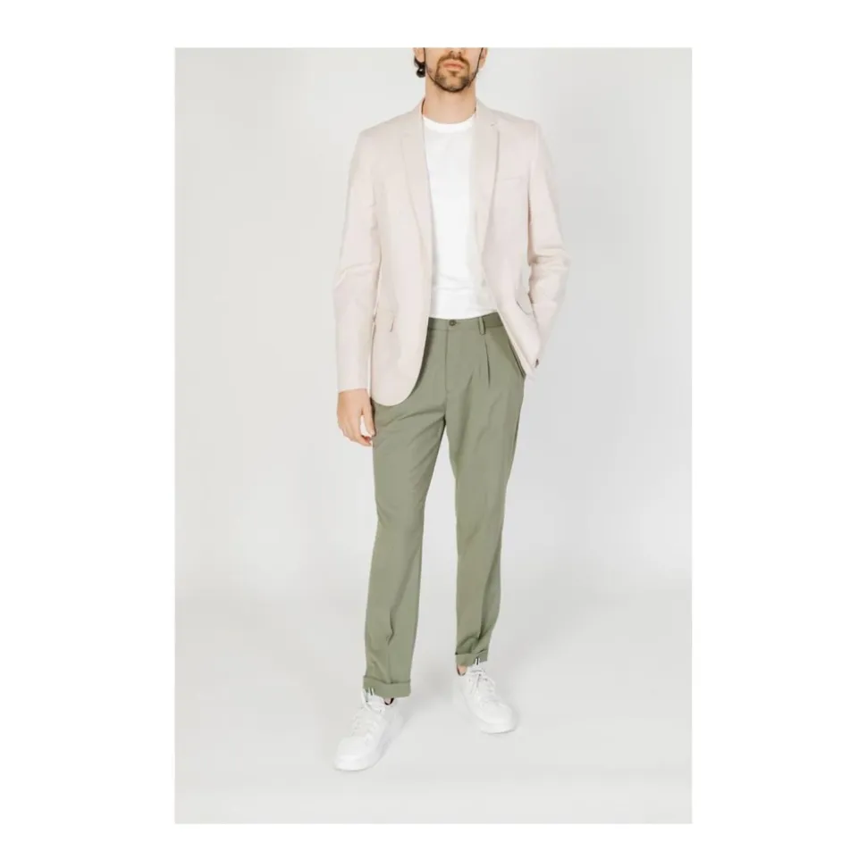 Cremefarbener Baumwollanzug Blazer Modell