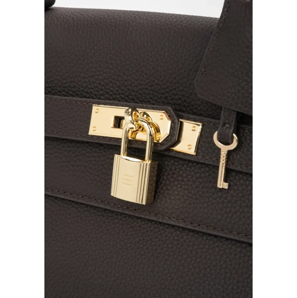Damen Sattelbraune Schultertasche mit goldfarbener Hardware
