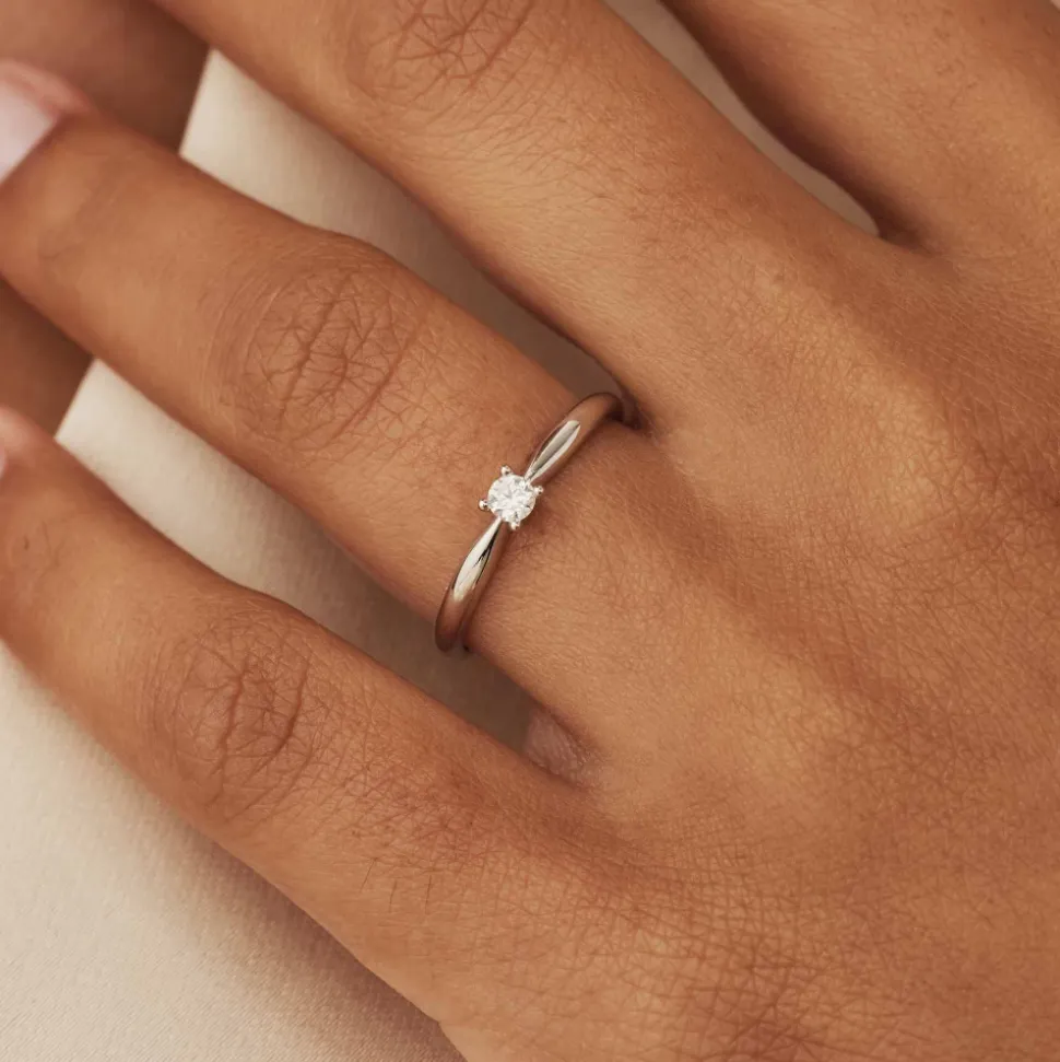De la Paix Celesse Ring mit Diamant