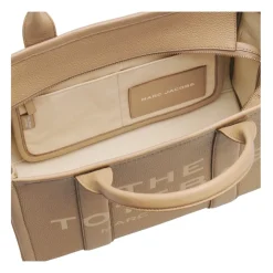 Die mittelgroße Ledertasche