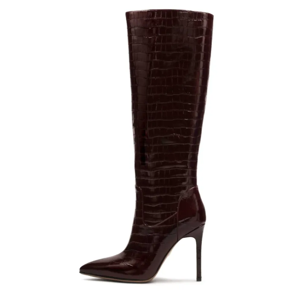 Dunkelrote geprägte Lederstiefel