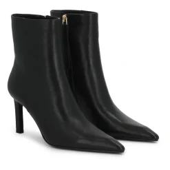 Elegante Stiletto-Absatzstiefel aus glattem Leder