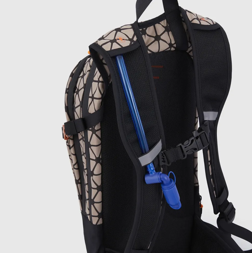 Fahrradrucksack aus 40 % recyceltem Cordura® Polyester