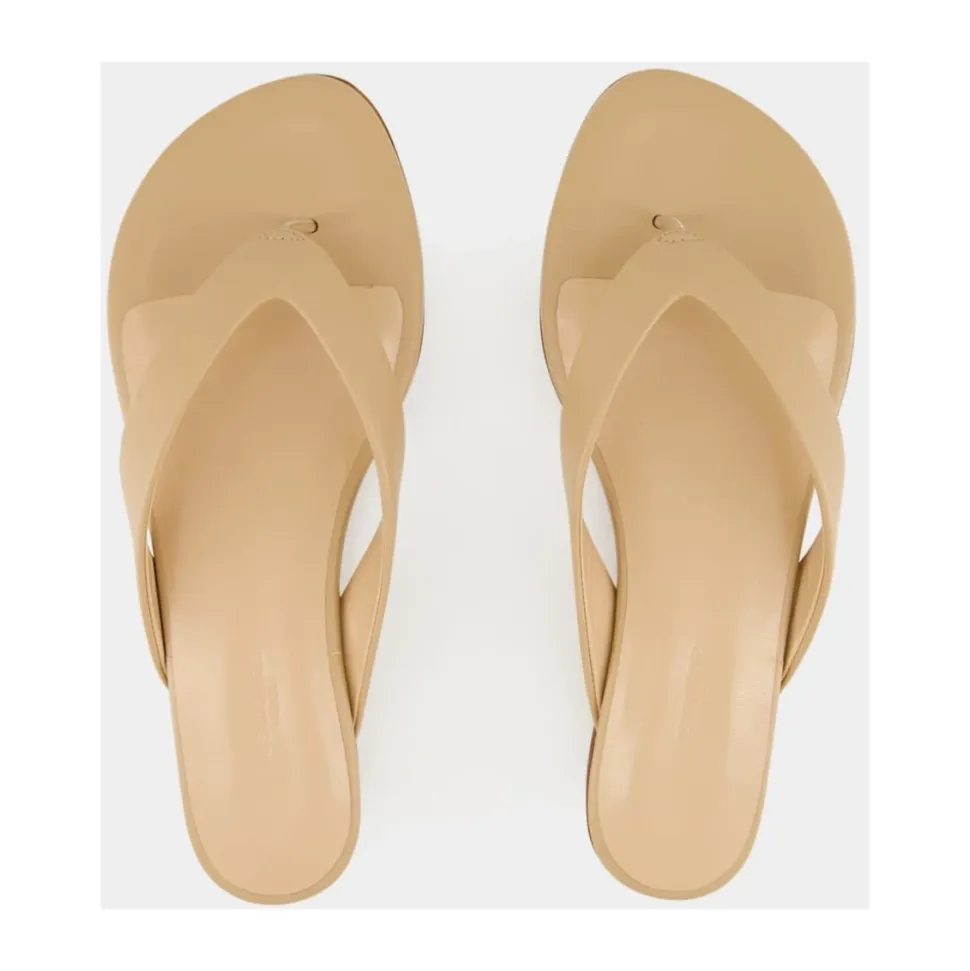 Fawn Flache Zehentrenner aus Leder