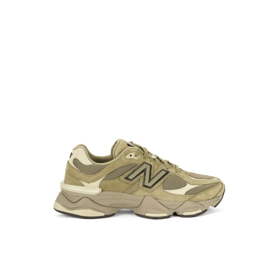 Flache Freizeitschuhe 9060