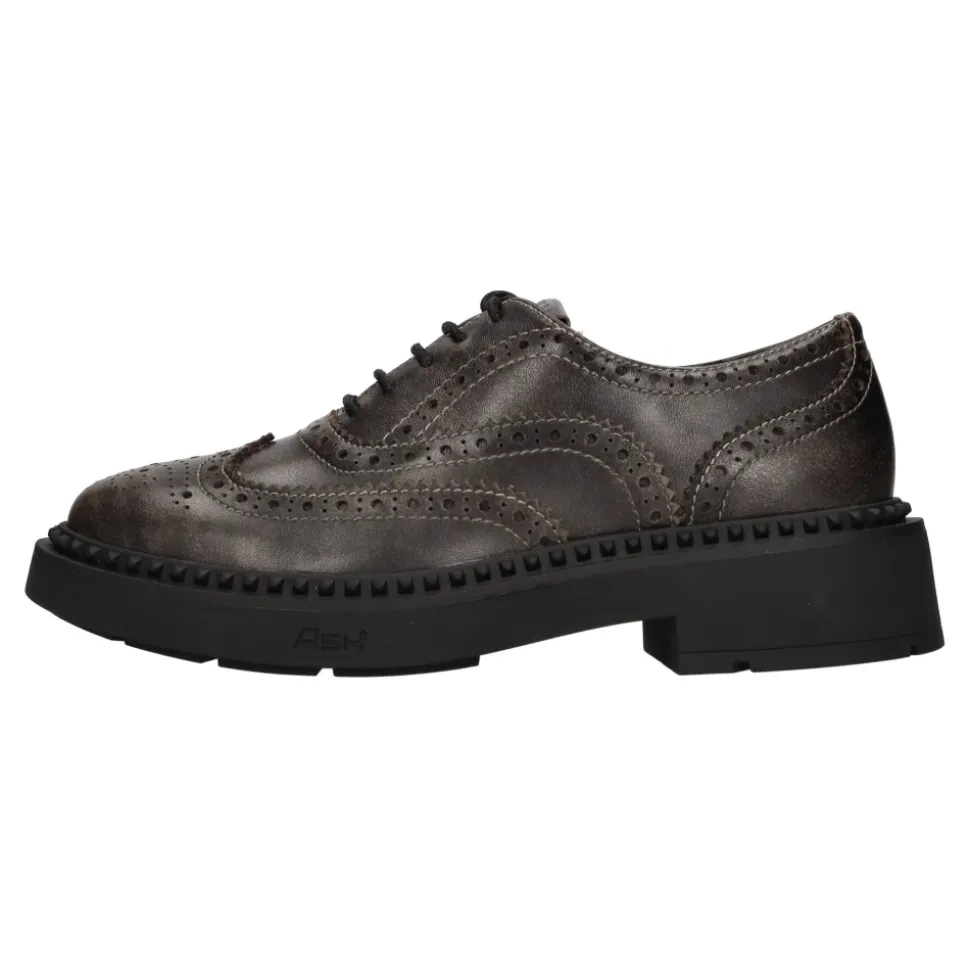 Flache Schuhe Braun
