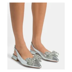 Flacher Schuh mit Schleife
