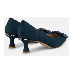 Flacher Schuh mit Verzierung