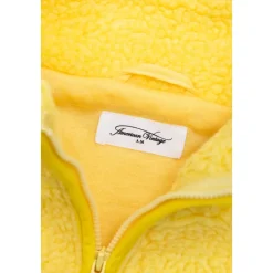 Fleece mit Logopatch