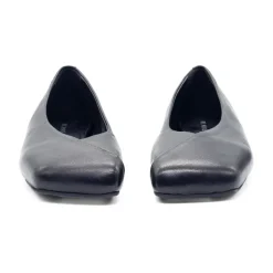 G34 Square – Schwarze gefaltete Ballerina