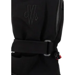 Gefütterte Handschuhe