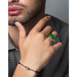 Gentleman's Gold Signet Ring with Green Agate