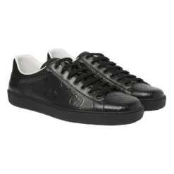 Geprägte Schwarze Sneakers