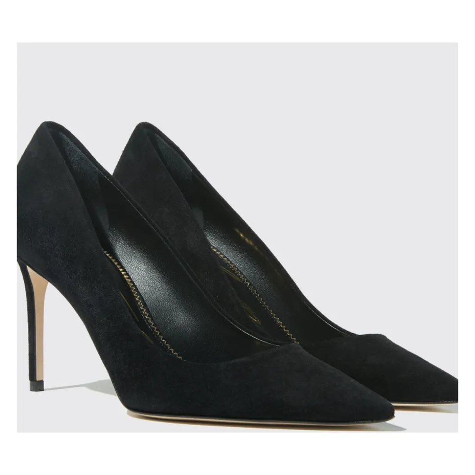 Gigi Mules