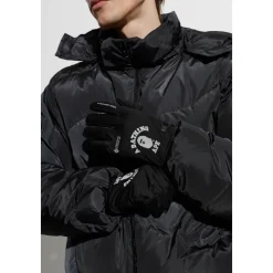 Gloves with logo