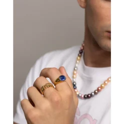 Gold Oval Signet Ring with Blue Lapis