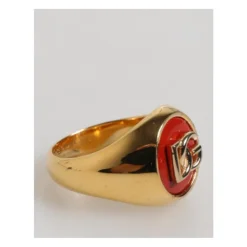 Goldfarbener Logo-Ring mit rotem Emaille