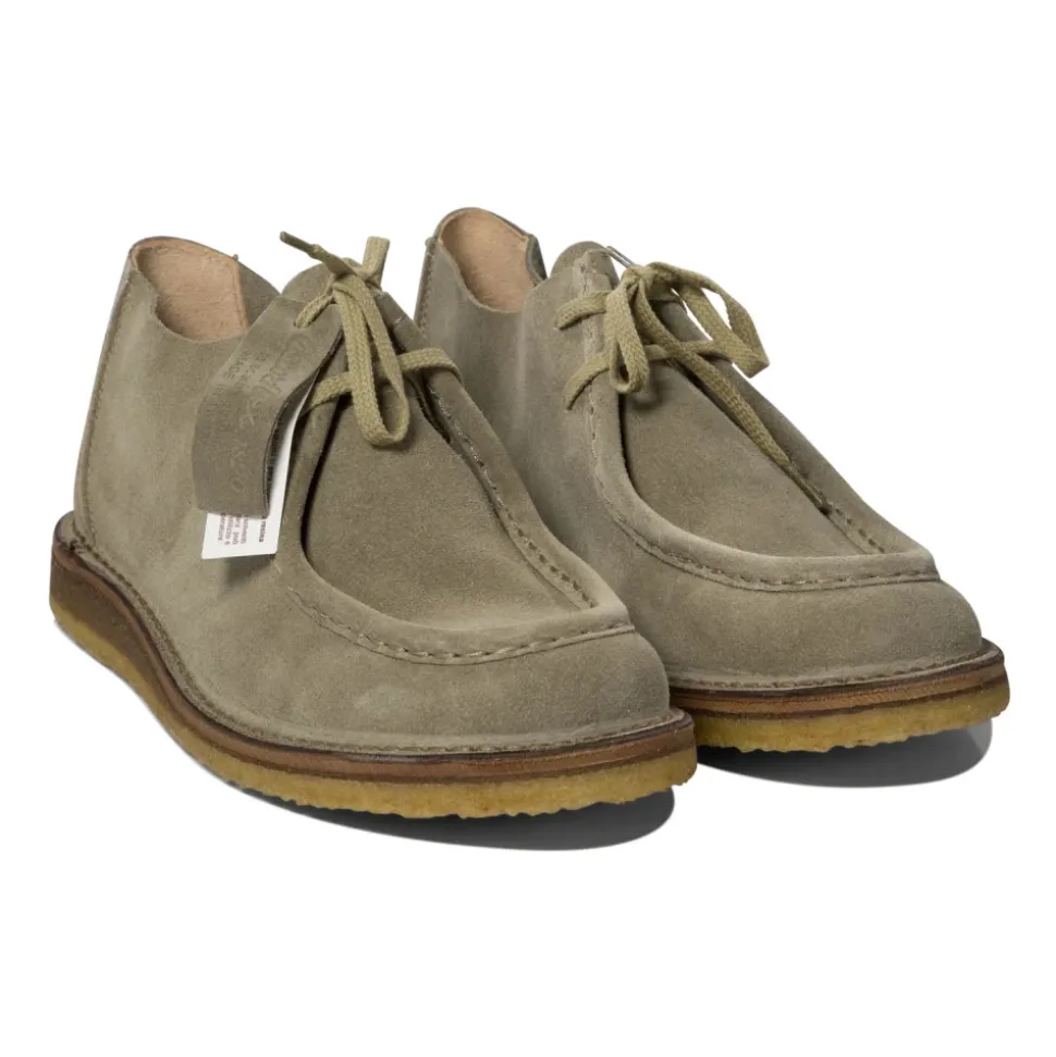 Graue Lederslipper Eleganter Bequemer Stil