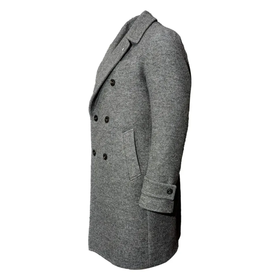 Grauer Chesterfield Mantel