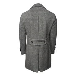 Grauer Chesterfield Mantel