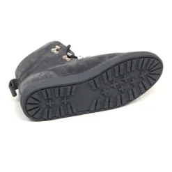 Graues Wildleder Schuhmodell