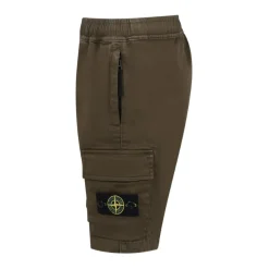 Grüne Bermuda-Shorts