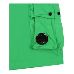 Grüne Kinder-Shorts mit Beintasche